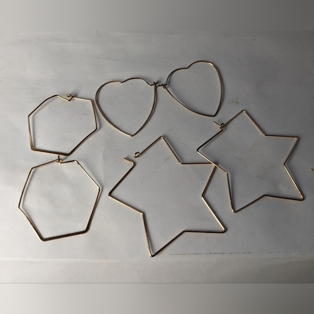 Heart, Star, Geometric, Shaped earrings thin light gold tone vintage